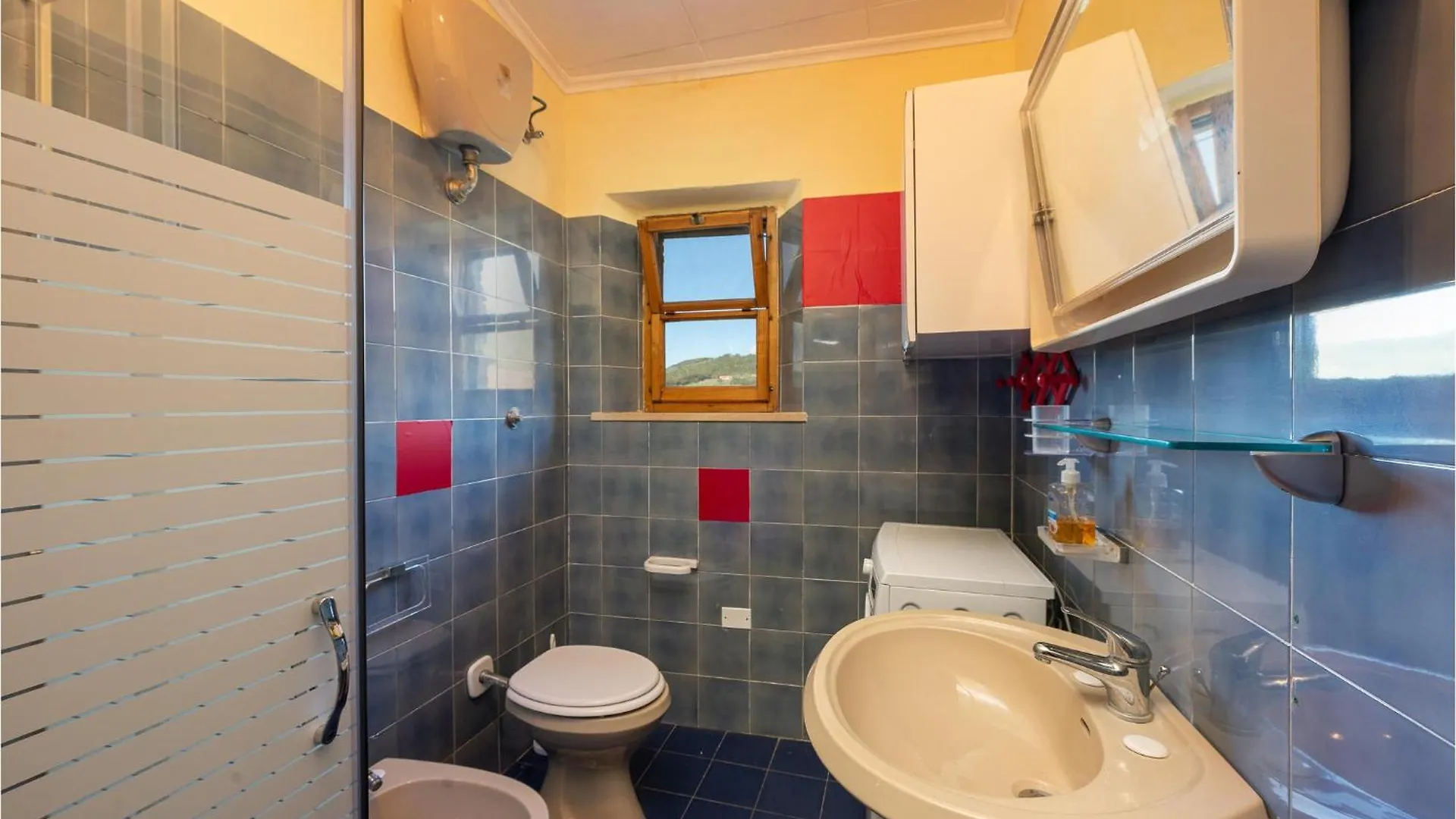 Cozy Home In Massa Marittima Gr With Kitchen Feriehus