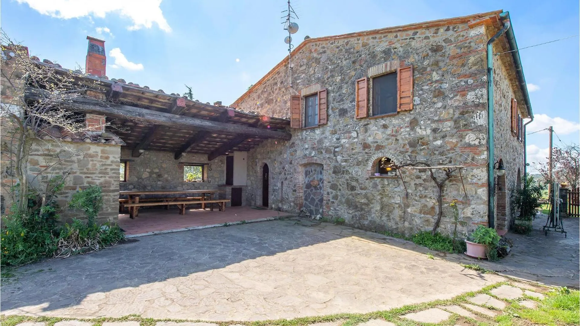 Cozy Home In Massa Marittima Gr With Kitchen Feriehus