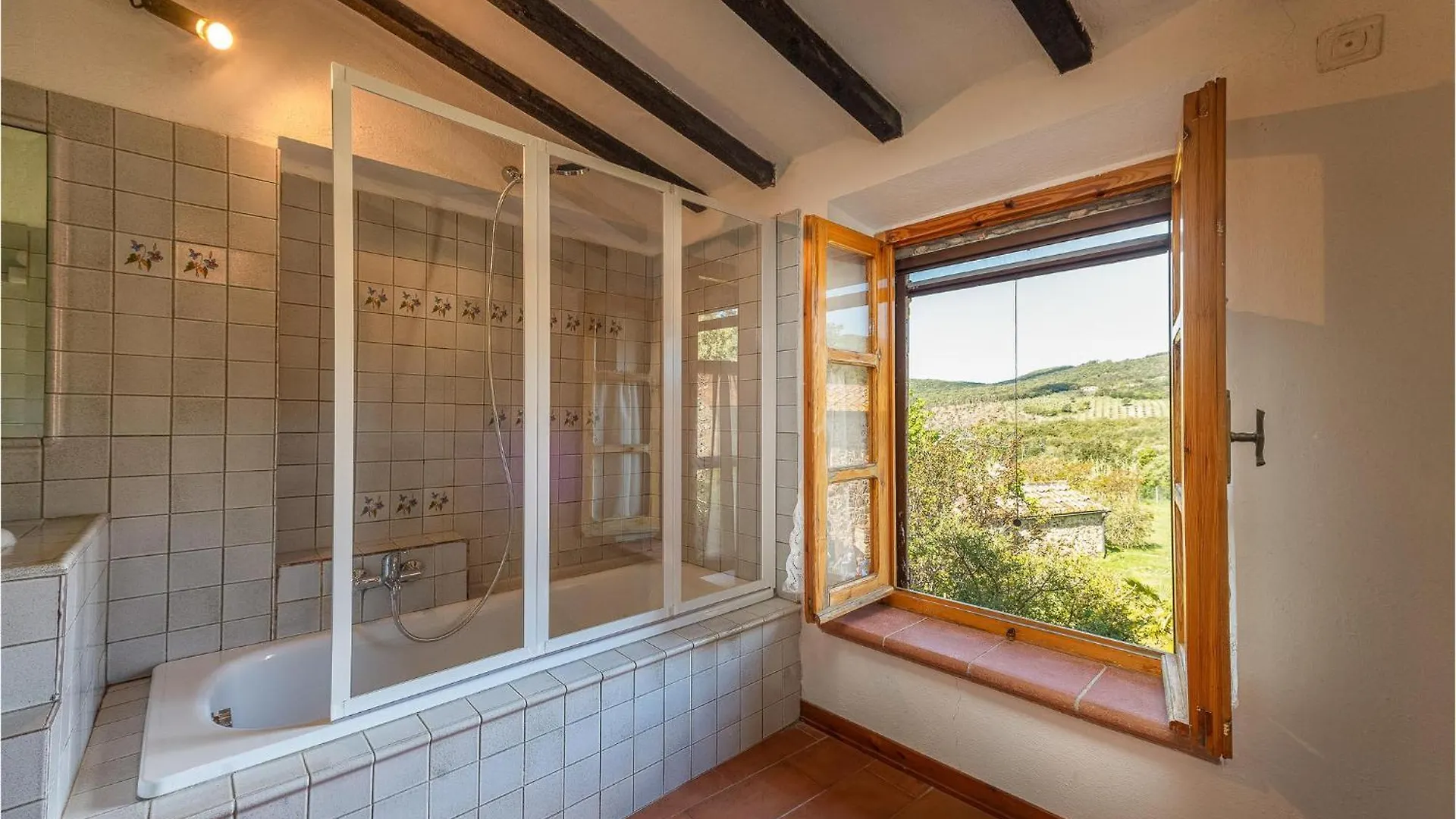 Cozy Home In Massa Marittima Gr With Kitchen Italien