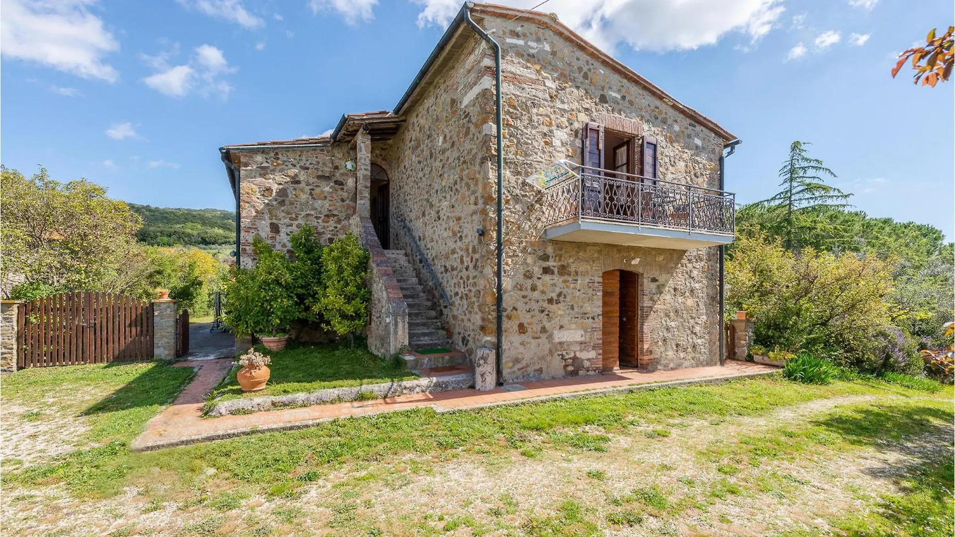 Cozy Home In Massa Marittima Gr With Kitchen